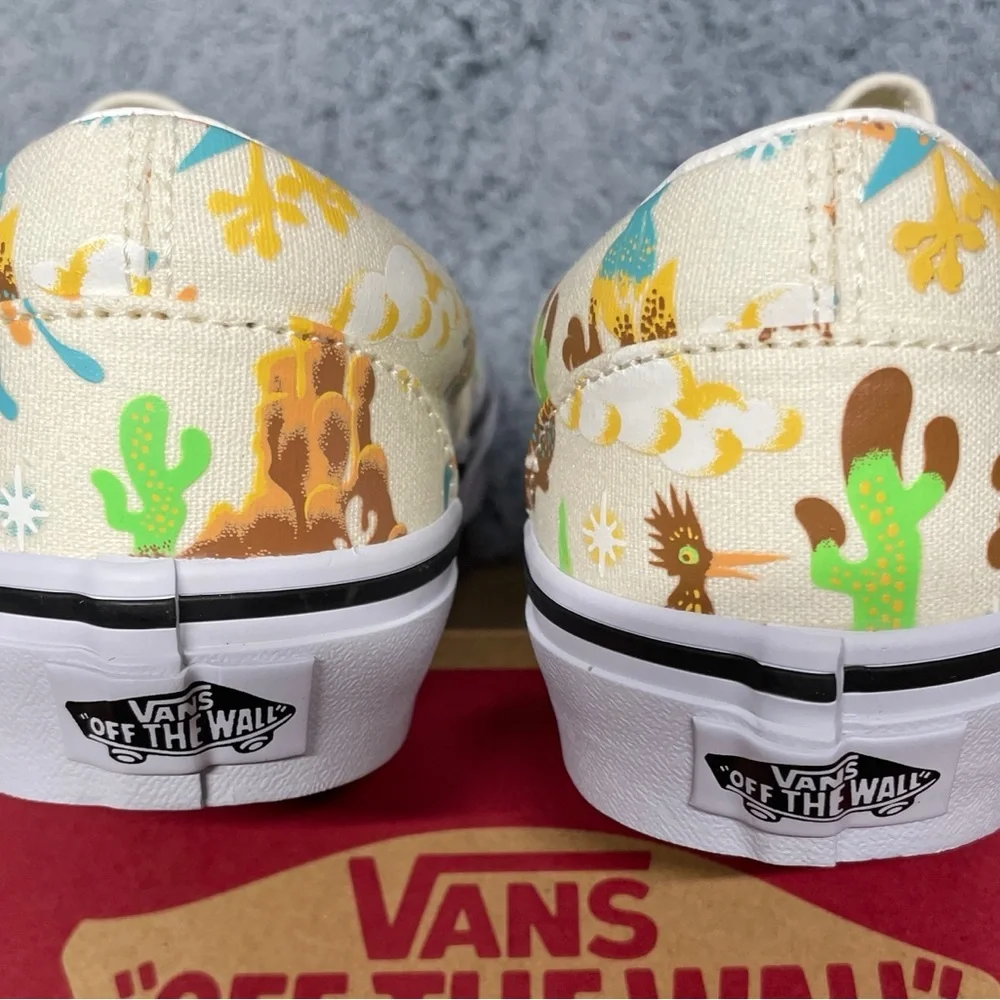 Vans Cream Sneakers with Whimsical Outdoor Print‎ - Picture 3 of 6